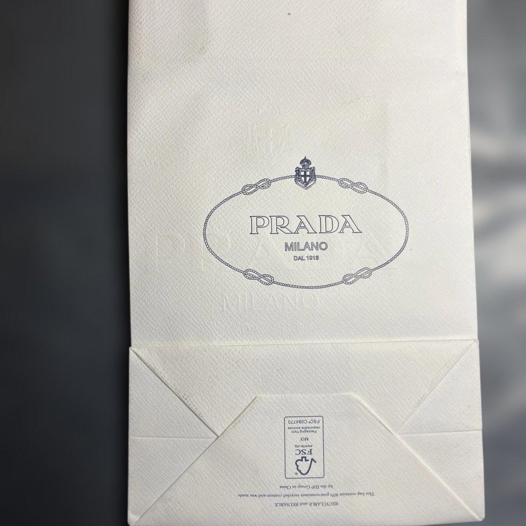 プラダ　長財布　レディース 釣りすぎ君