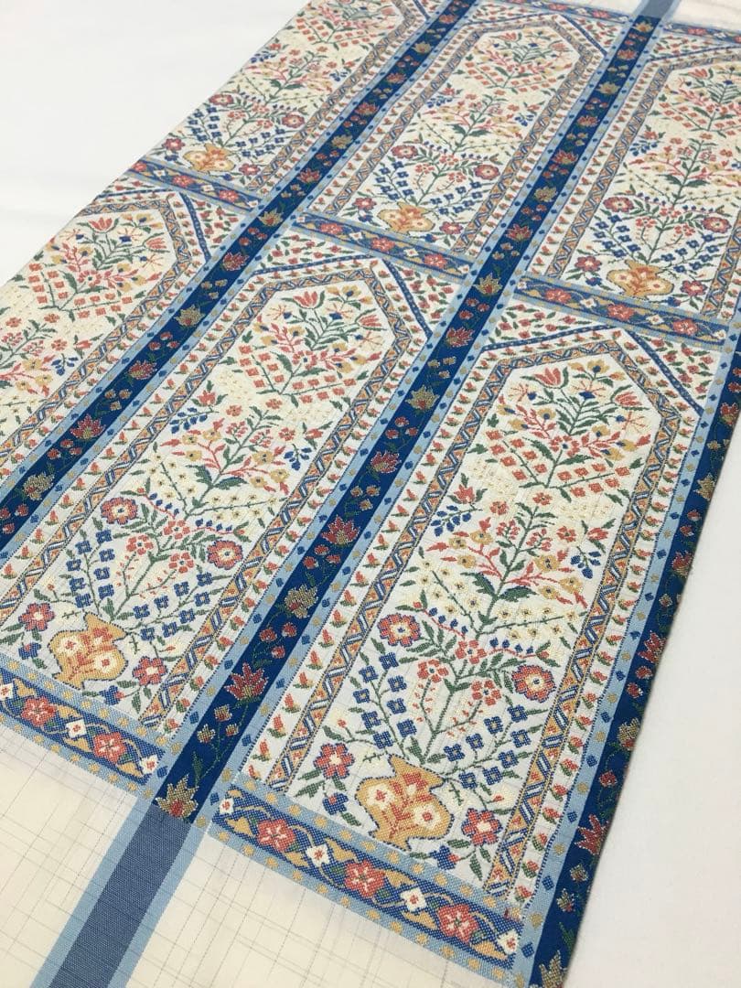 大島地の【名古屋帯】正絹　お太鼓柄