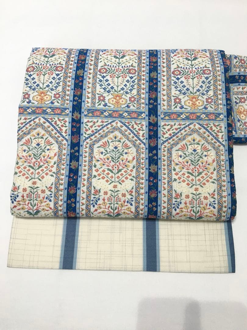 大島地の【名古屋帯】正絹　お太鼓柄