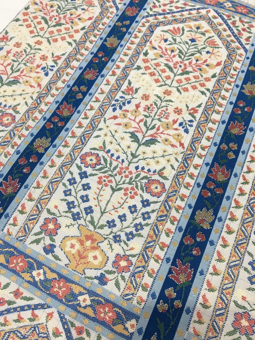 大島地の【名古屋帯】正絹　お太鼓柄