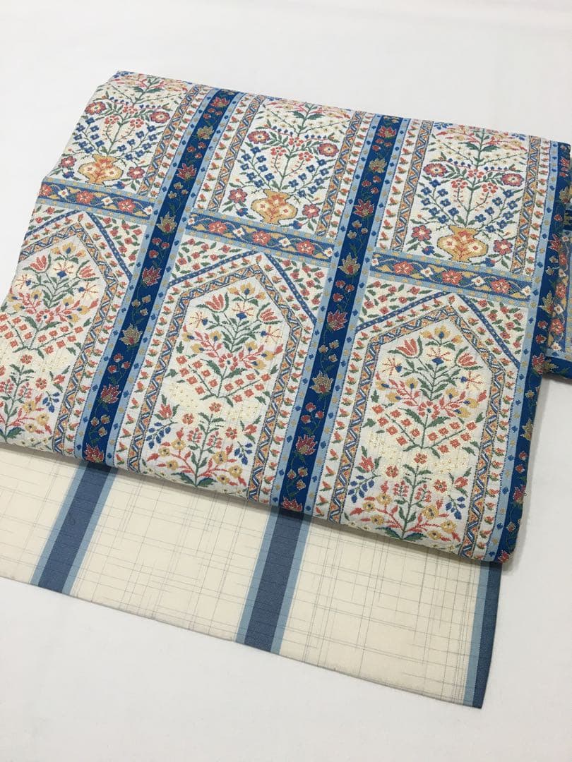 大島地の【名古屋帯】正絹　お太鼓柄