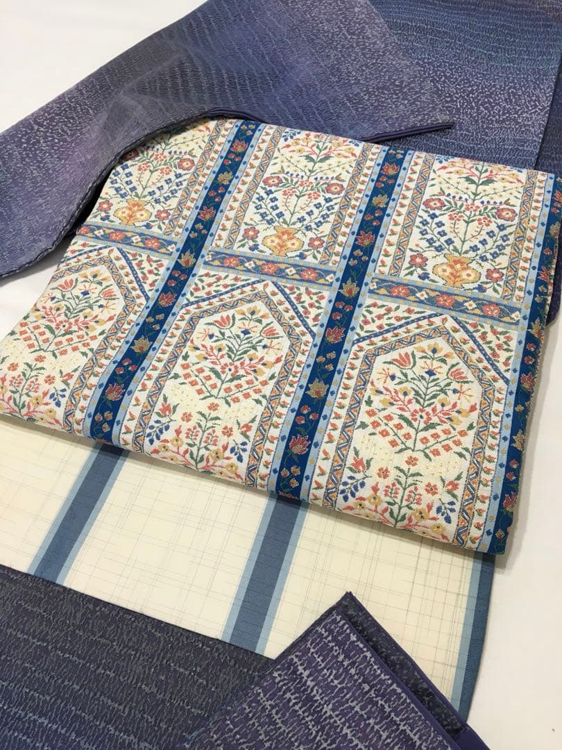 大島地の【名古屋帯】正絹　お太鼓柄