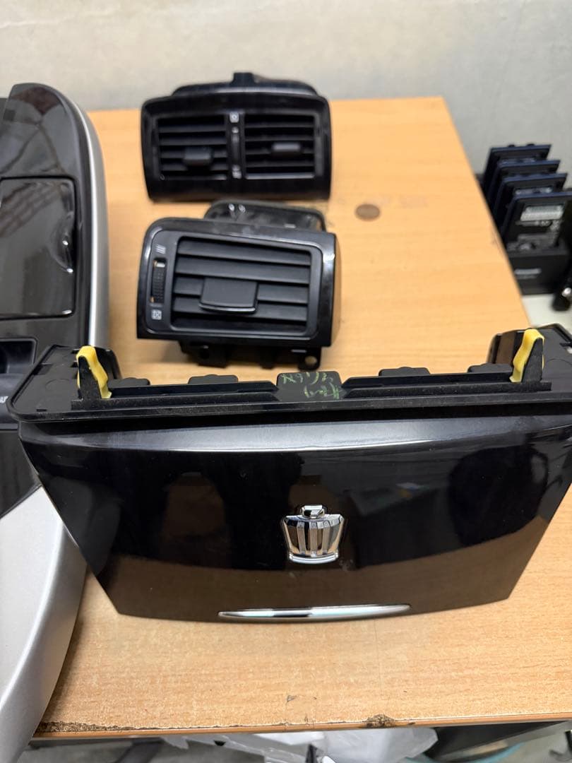 grs200クラウンアスリート内装パネル(200系クラウンアスリート後期)