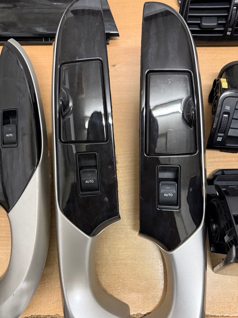 grs200クラウンアスリート内装パネル(200系クラウンアスリート後期)