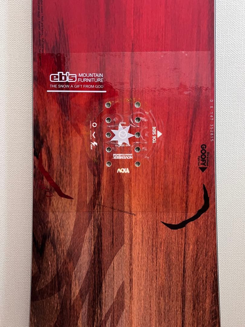 November DX4 147cm スノーボード