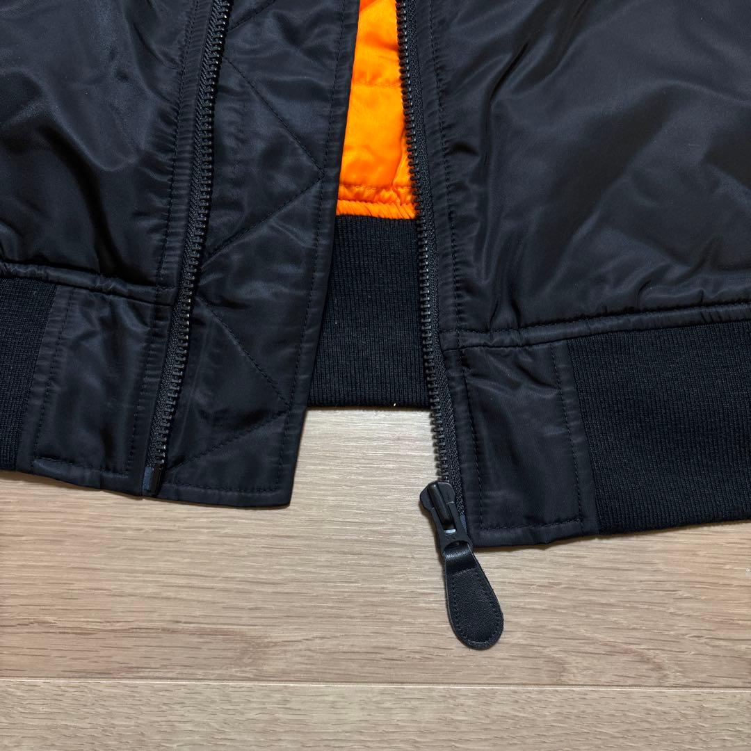 BEAMS リラックスフィット THERMOLITE(R) MA-1