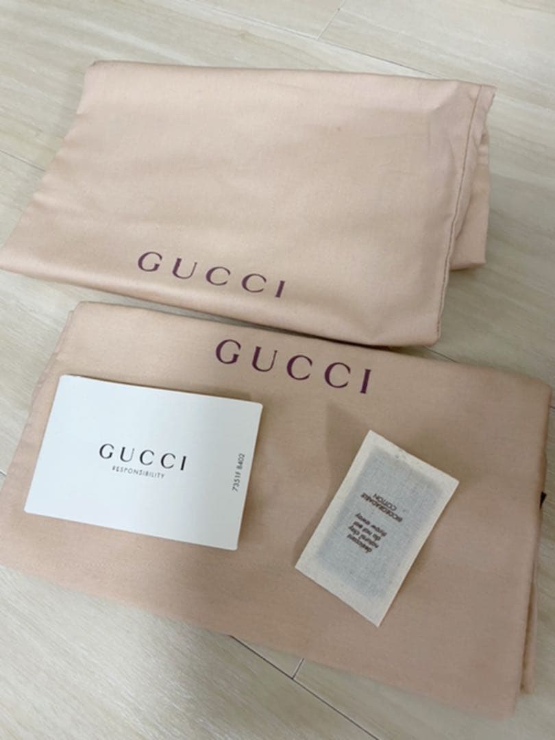 早い者勝ち♡GUCCI花柄スニーカー