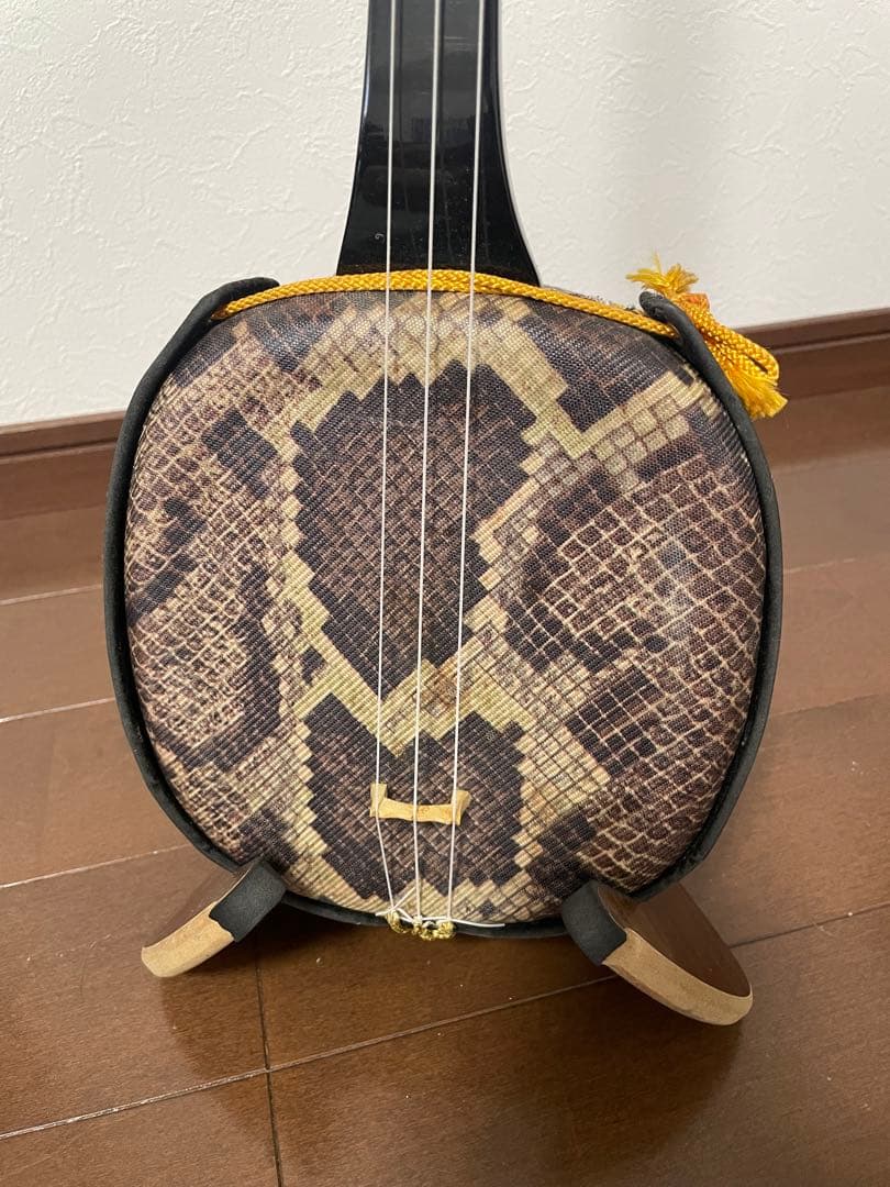 三線 沖縄　本体とケース