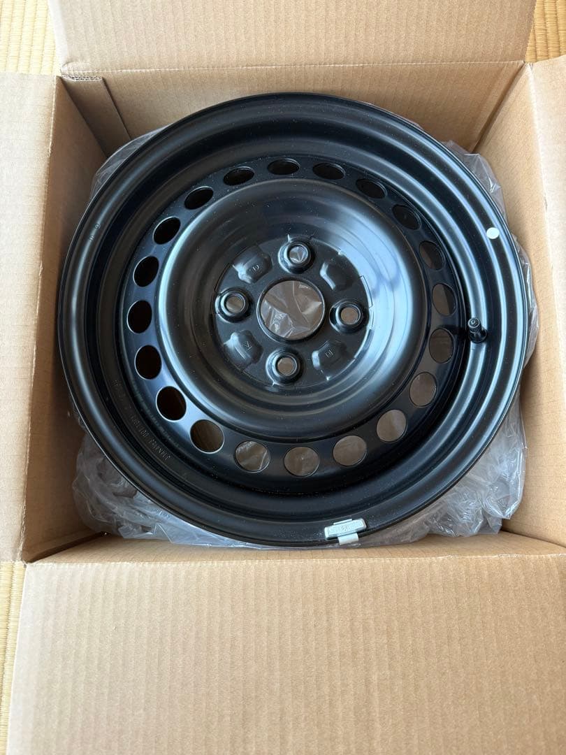 ダイハツ　ムーヴキャンバス　LA850S 14インチ　スチールホイール4つセット