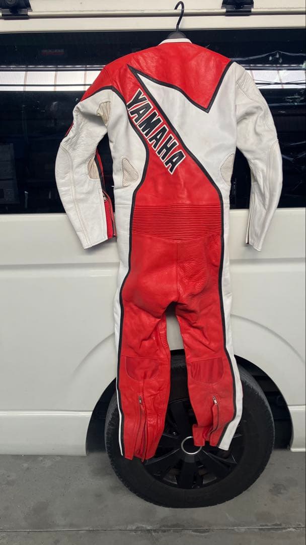 YAMAHA レース用革ツナギ 赤/白