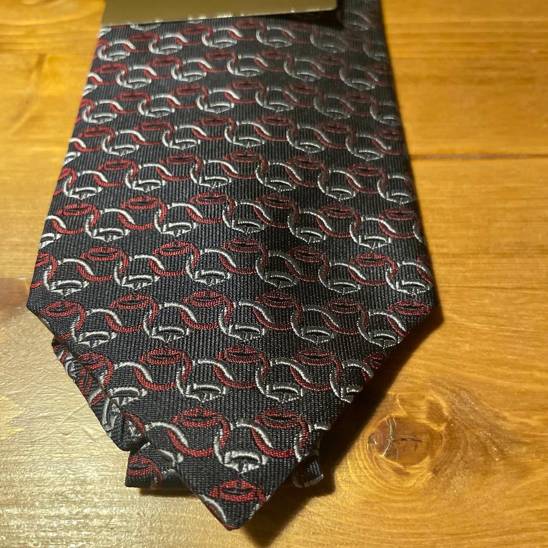 【新品未使用】GUCCIグッチシルクジャカードネクタイ GGパターン午年にも◎