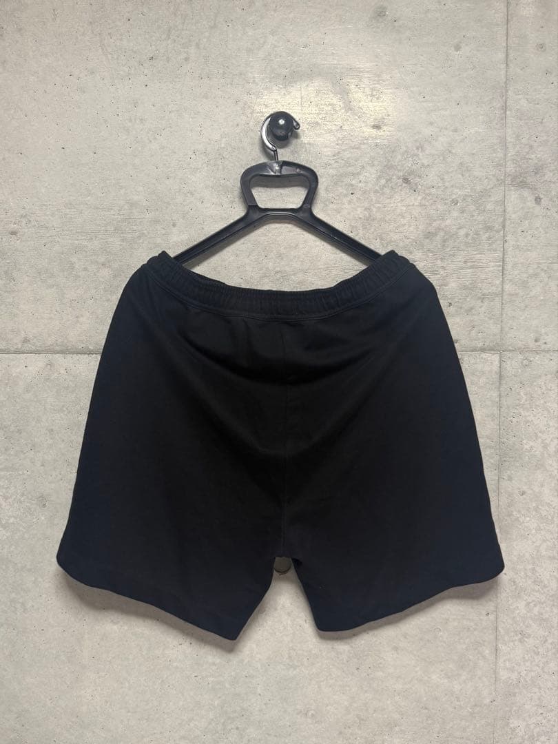 FRED PERRY ブラックショートパンツ