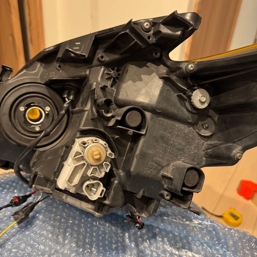 プリウス 30 純正 加工品 3連 イカリング付 前期 LED ヘッドライト