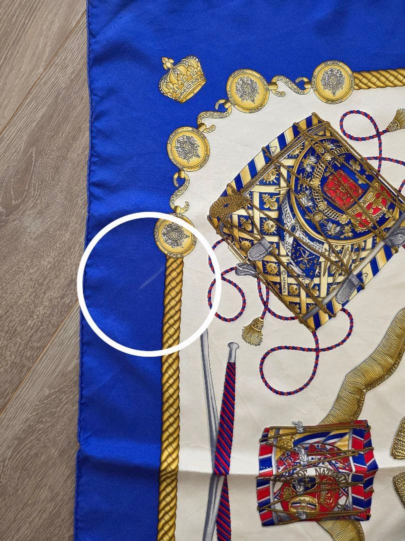 HERMES　カレ 90 LES TAMBOURS シルクスカーフ タグ付き