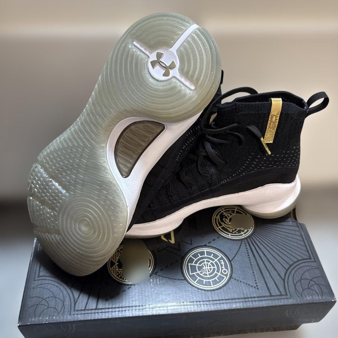 Under Armour Curry 4 ブラック/ゴールド