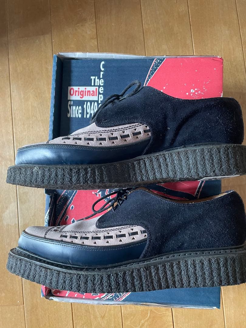 マ*ん様 E COX And A別注クラシッククリーパーラバーソール