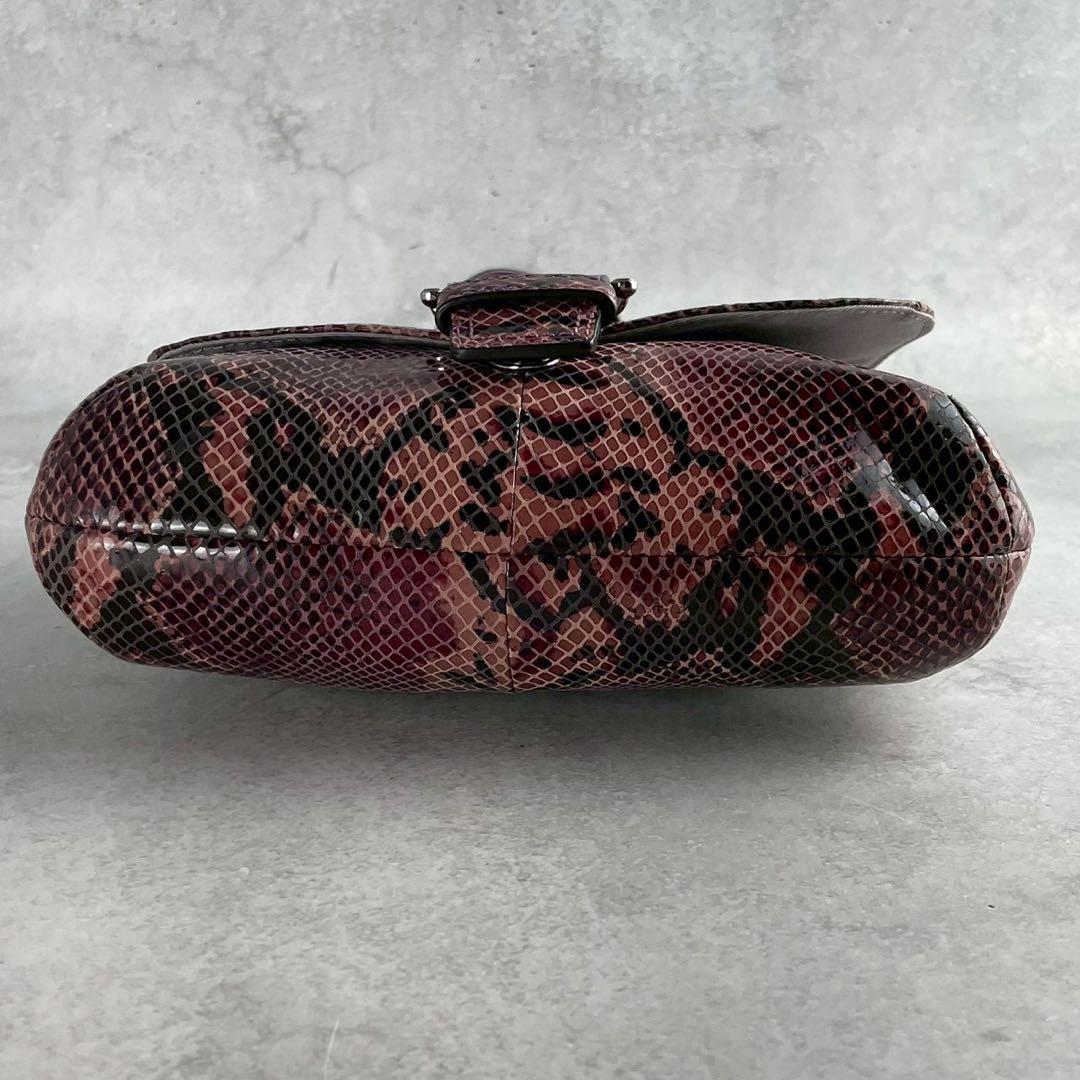 ✨稀少✨未使用✨コーチ　ショルダーバッグ パイソン柄　ソーホー　パープル