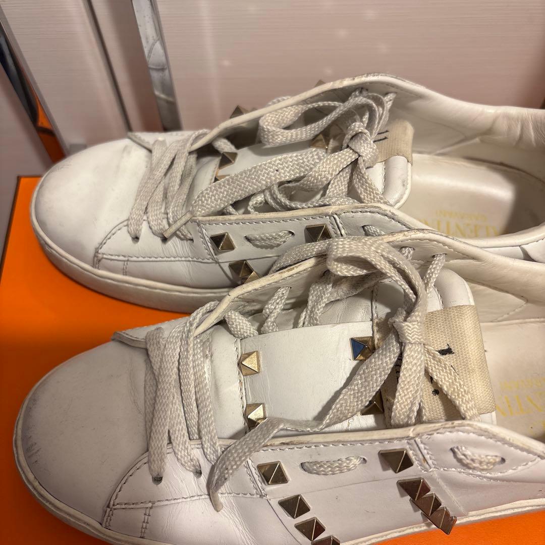 ヴァレンティノスニーカー