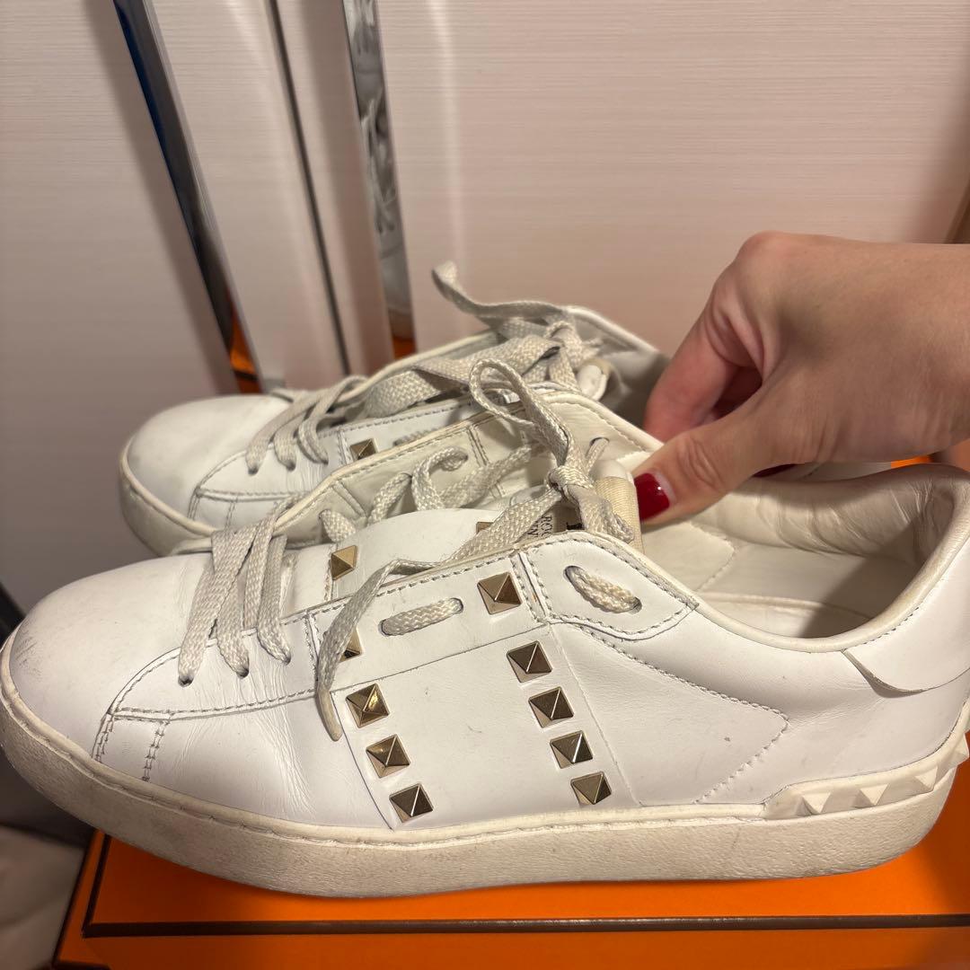 ヴァレンティノスニーカー