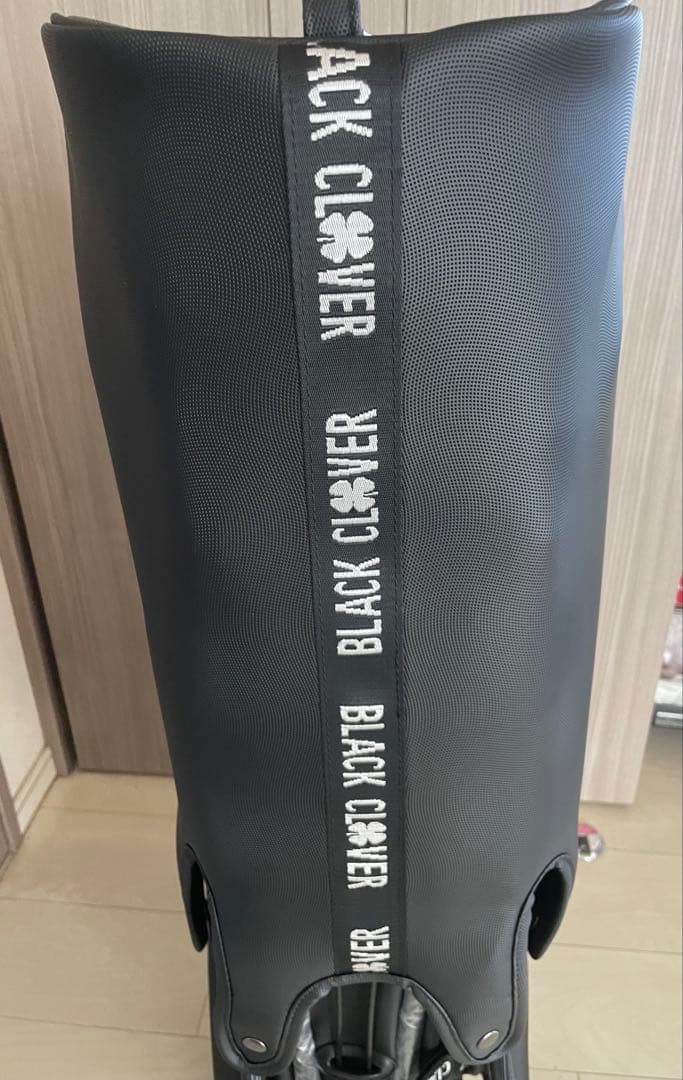 新品未使用　人気のBLACK CLOVER キャディバッグ ブラック