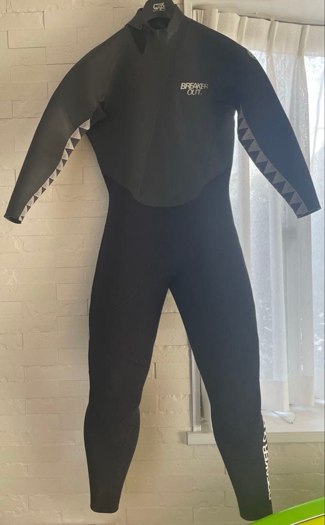 ブレイカーアウト　ウェットスーツ　フルスーツ