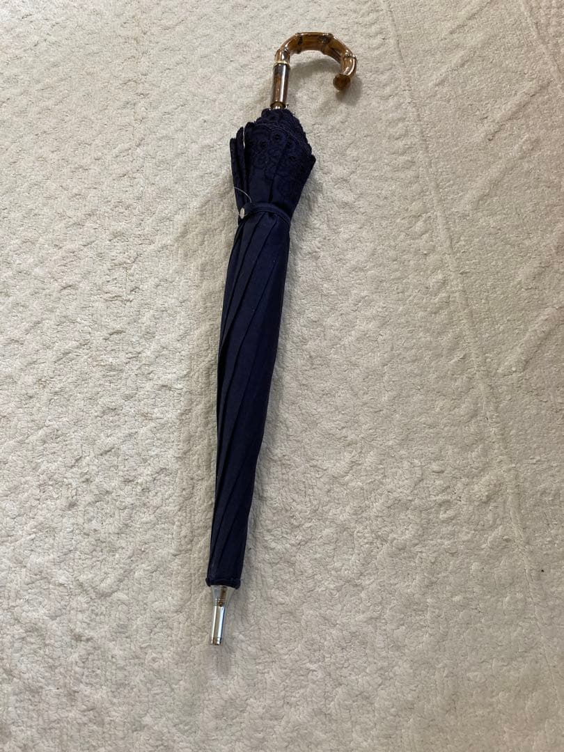【新品未使用・日本製】レース刺繍 晴雨兼用 長傘／バンブー2本