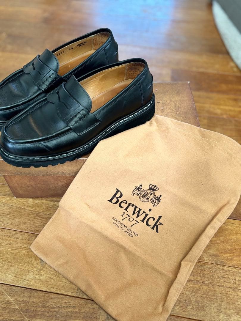 Berwick ブラック ローファー　メンズ　綺麗　パラブーツ　本革