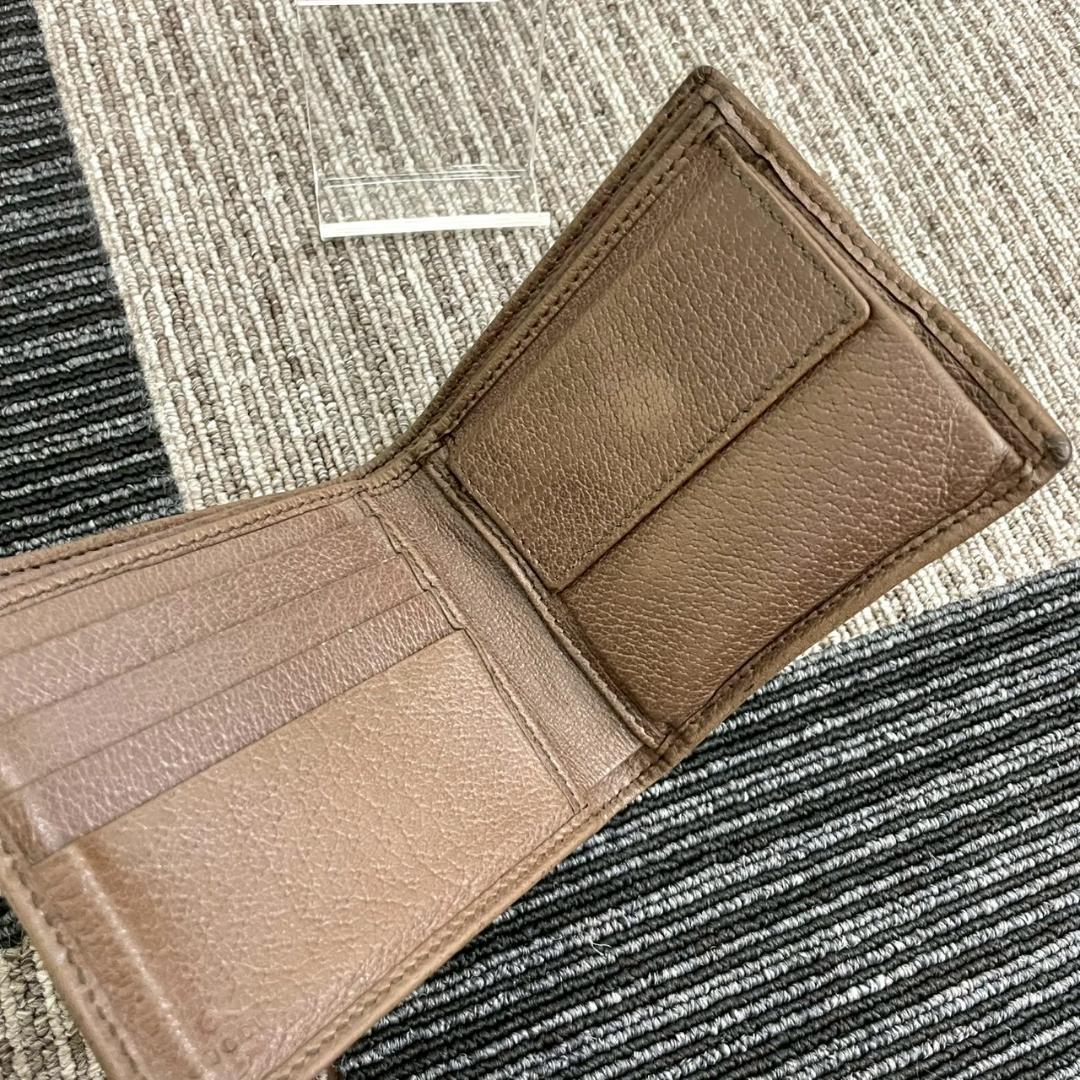 GUCCI　グッチ　シェリーライン　GG柄　二つ折り財布