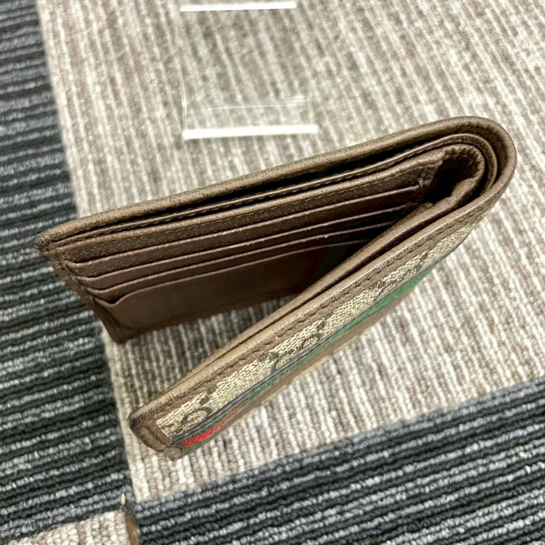 GUCCI　グッチ　シェリーライン　GG柄　二つ折り財布