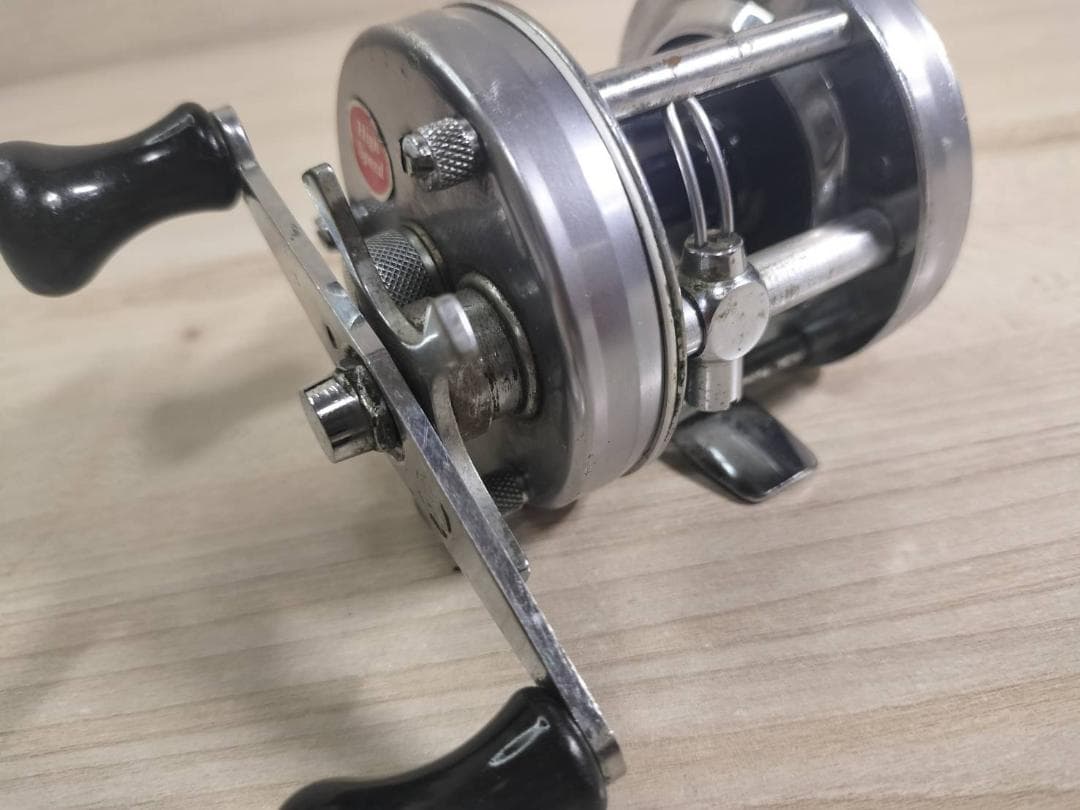 ☆ABU GARCIA アブ アンバサダー 5500C　ビンテージリール　銀