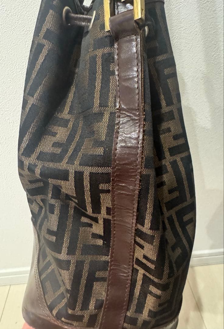 FENDI 巾着 ズッカ柄 ショルダーバッグ