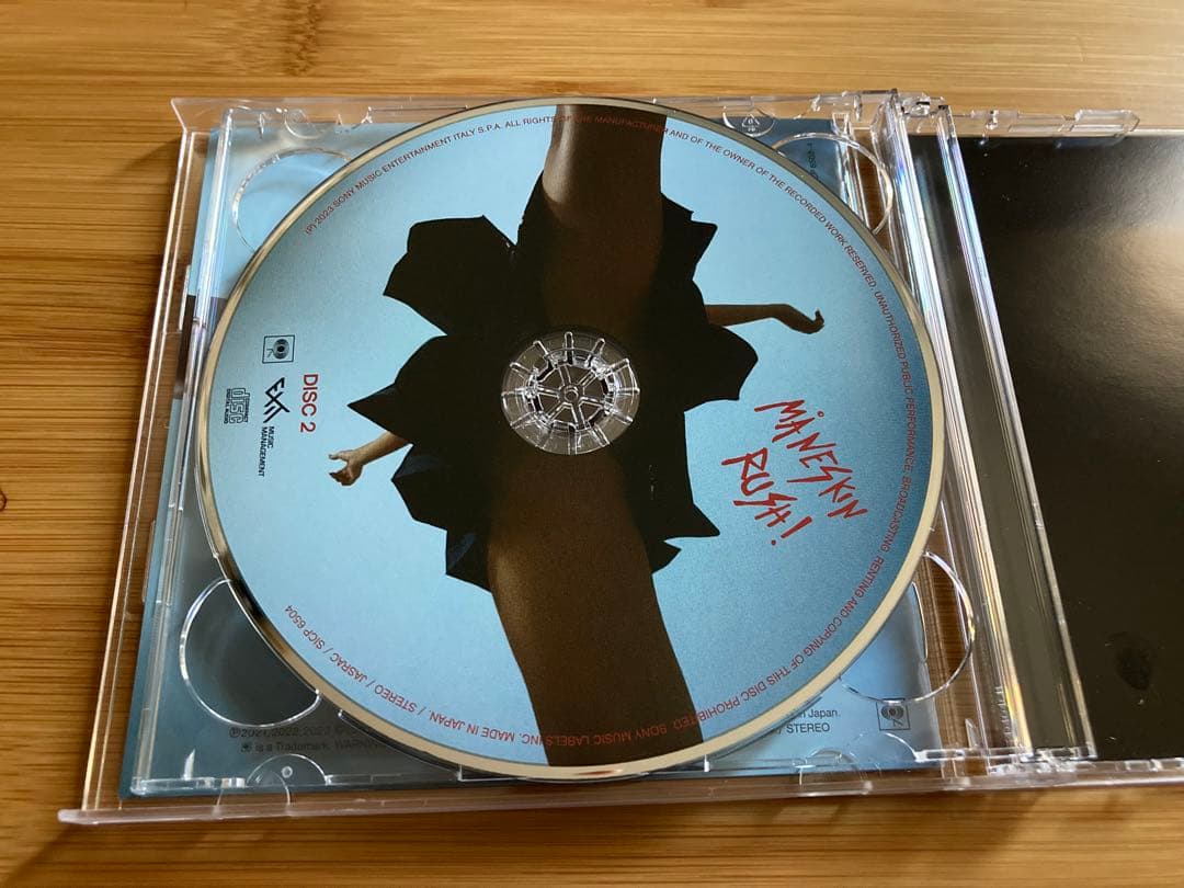 ダミアーノ直筆サイン　マネスキン　maneskin メガジャケット付初回盤2CD