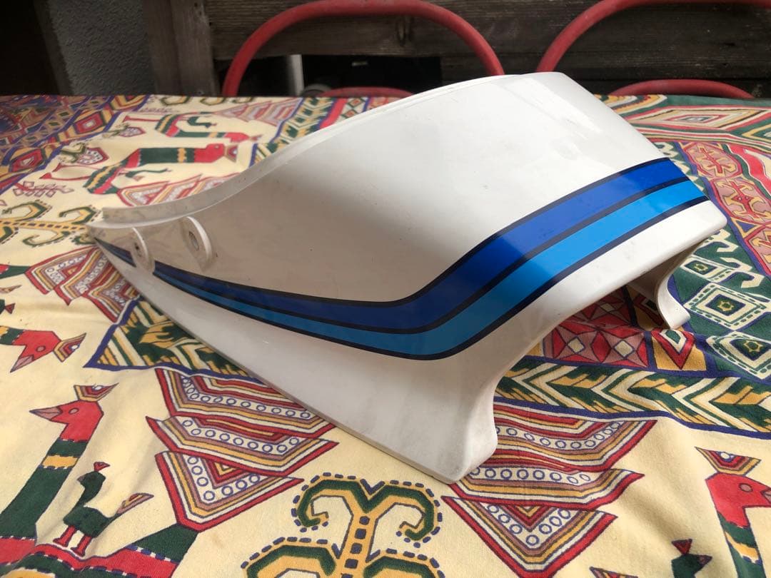 魚*き様 当時物 初期型 ヤマハ RZ250 4L3 純正 シートカウル テール