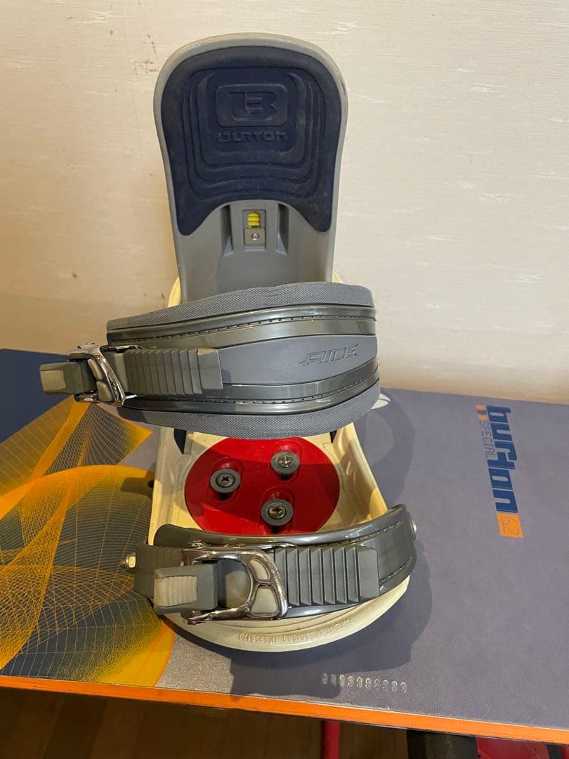 BURTON バートンスノーボード BURTONバインディング付き　Lサイズ
