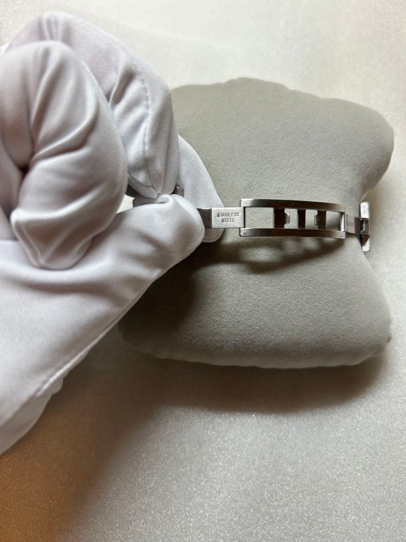 GUCCI グッチ Gタイムレス YA1264106 腕時計