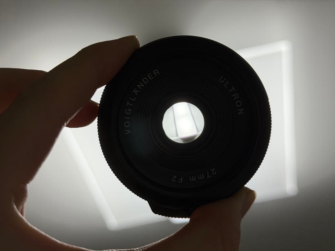 ば*ー様 フォクトレンダー ウルトロン27mm F2 Xマウント