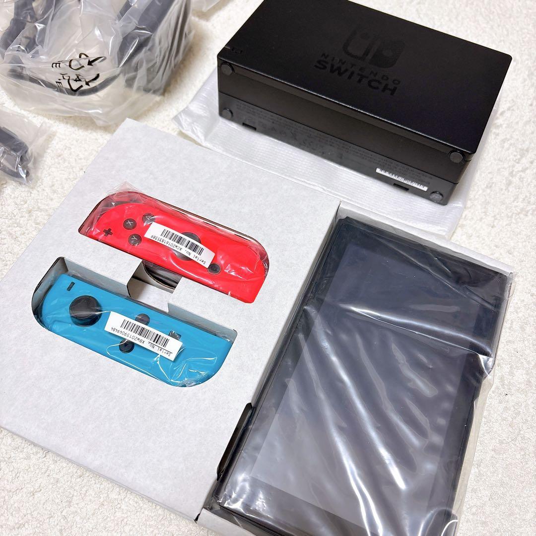 【aiNino♡ページ】任天堂Switch 本体 青/赤