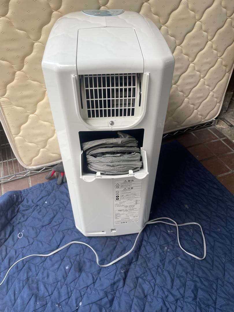 j*7様 CORONAどこでもクーラー 多機能 冷風・衣類乾燥・除湿機 CDM-