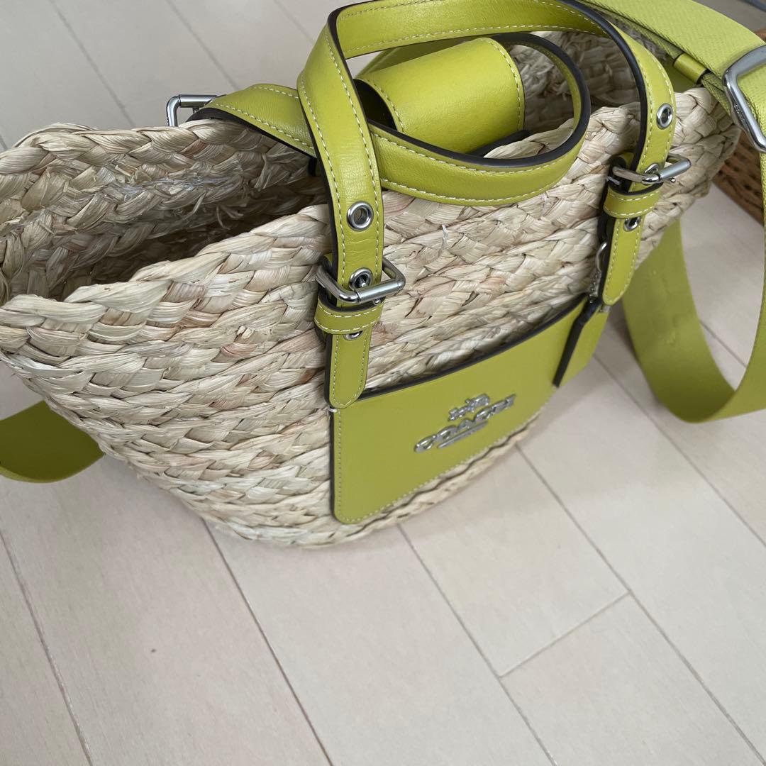 COACH コーチのかごバッグ ベージュ/ライム