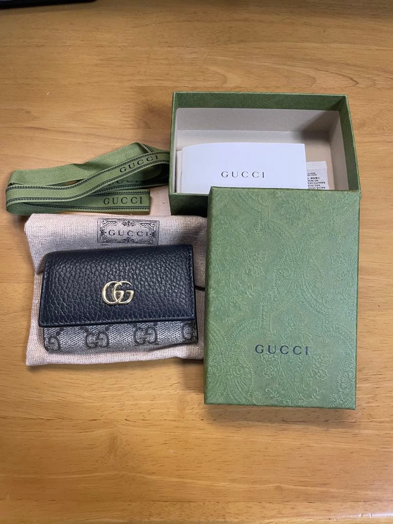GUCCI〔GGマーモント〕 レザー キーケース