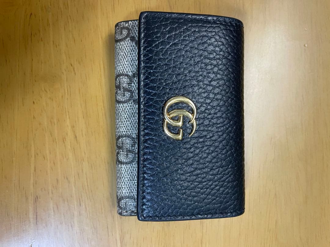 GUCCI〔GGマーモント〕 レザー キーケース