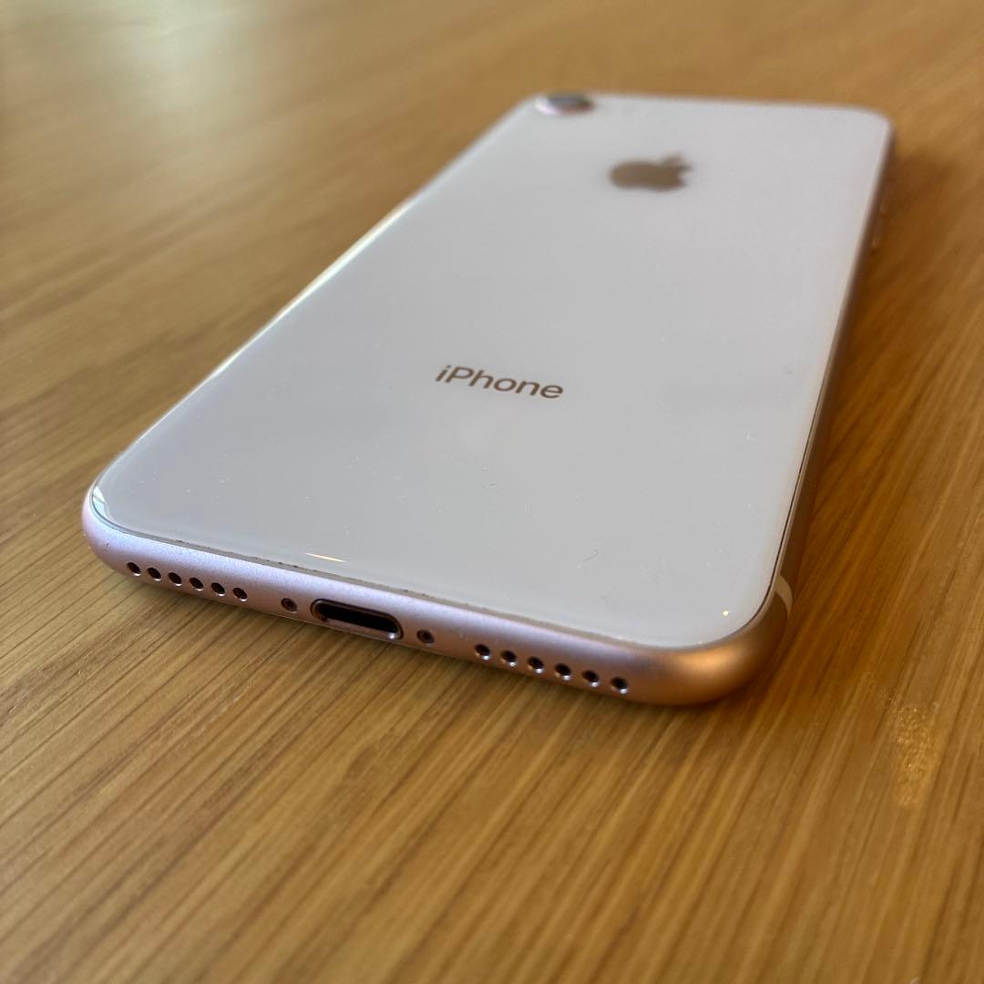 【極美品】Apple iPhone 8 ゴールド 本体