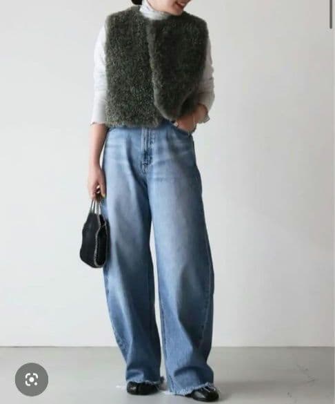 eansa様【新品】HYKE◎FAUX SHEARLING VEST ボアベスト