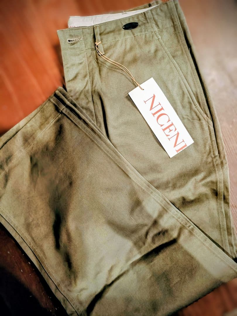 NICENESS WEBB オリーブ Mサイズ