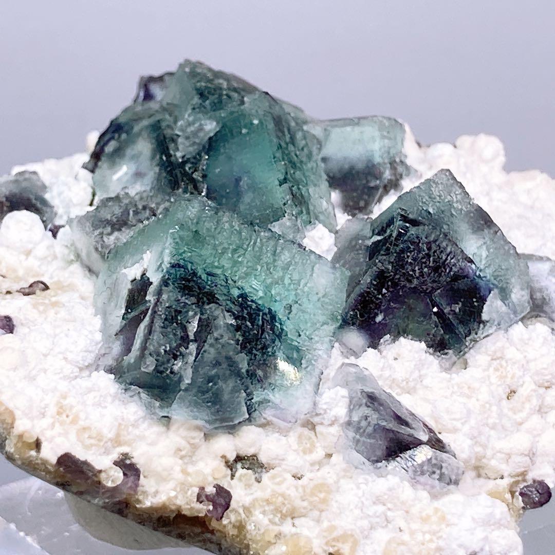 フローライト　蛍石　原石　鉱物標本　天然石　16