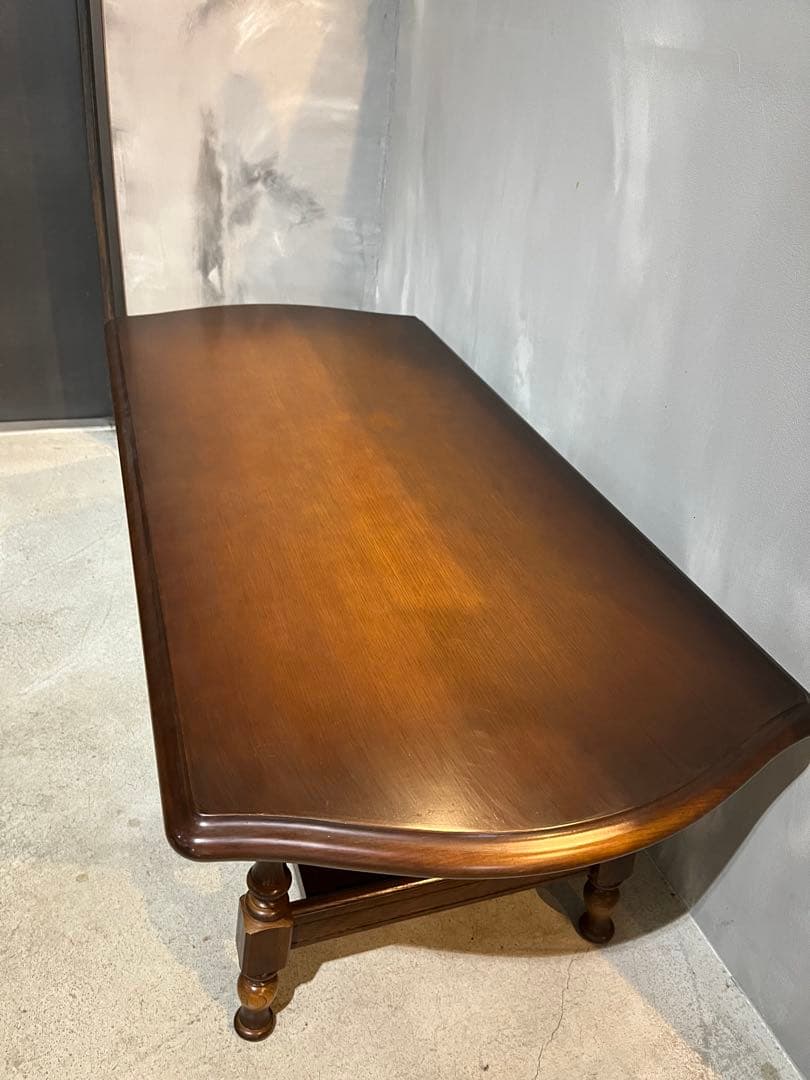 飛騨産業　センターテーブル