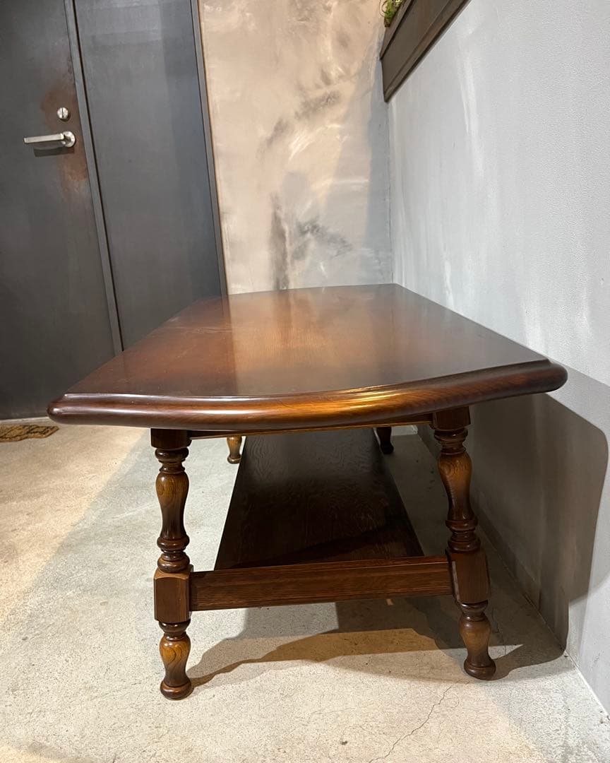 飛騨産業　センターテーブル