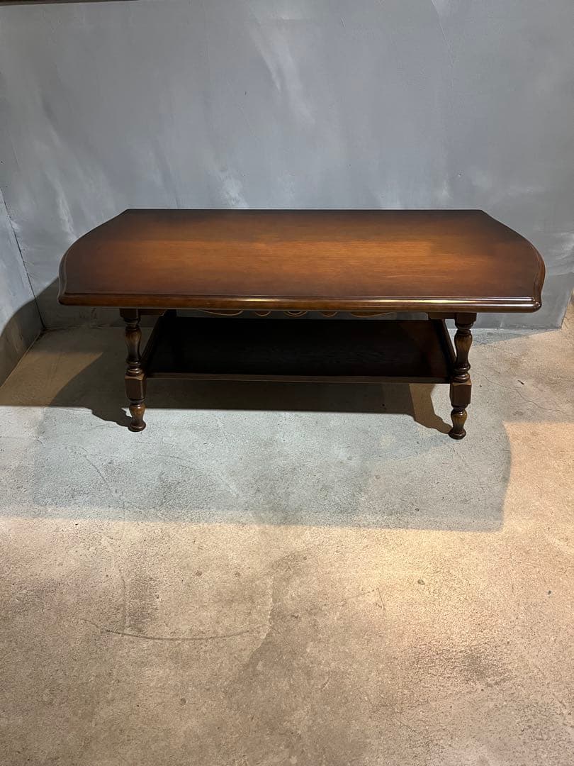 飛騨産業　センターテーブル