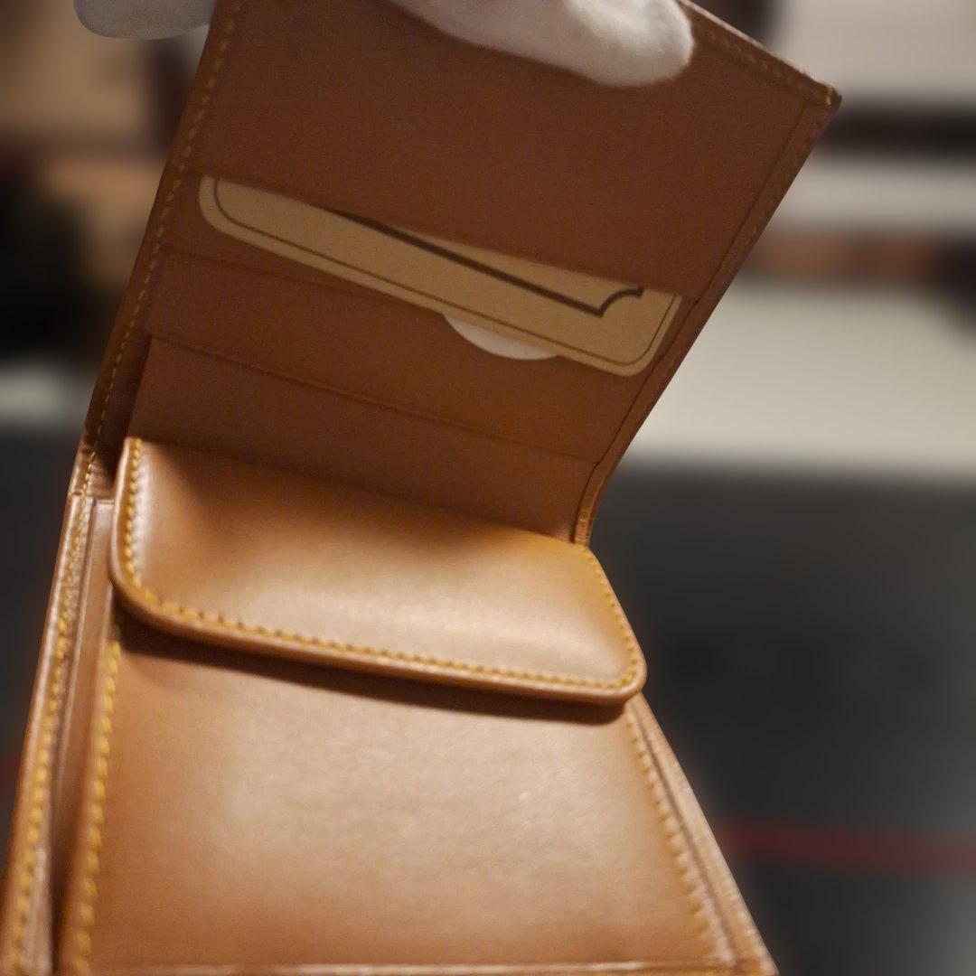 ネイビー レザー 二つ折り財布