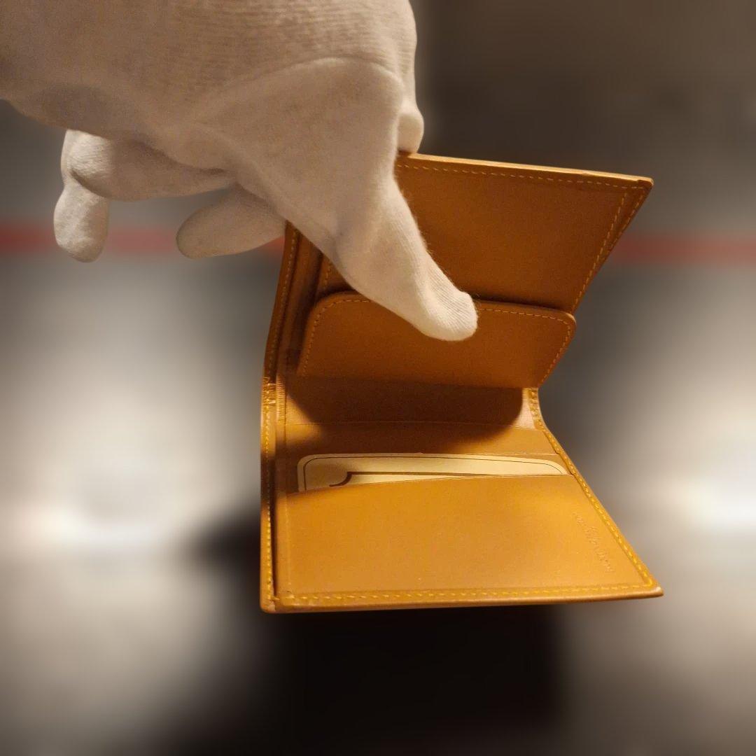 ネイビー レザー 二つ折り財布